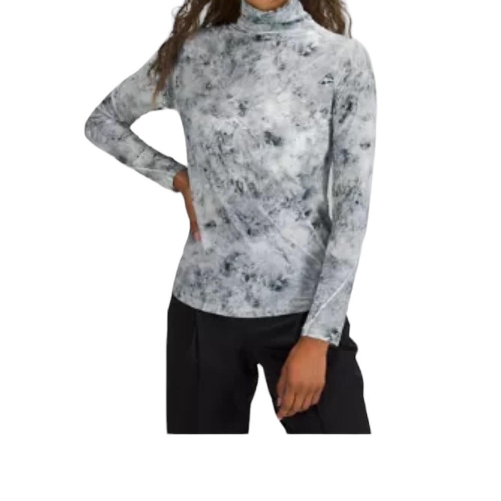 Lululemon Hold True Turtleneck Shirt EUC